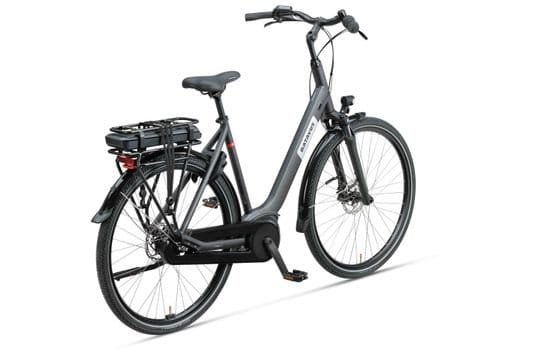 Grijze elektrische stadsfiets met bagagedrager en accu