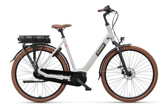 Lichtgrijze elektrische stadsfiets met bruine accenten