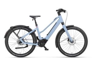 Lichtblauwe elektrische fiets met lage instap